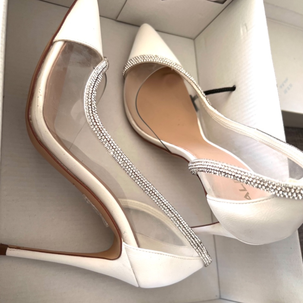 Women’s shoes